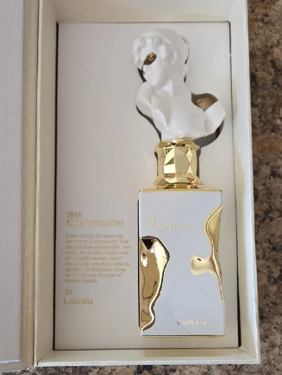 Her Confession Eau de Parfum - White & Gold Box - Picture 3 of 8